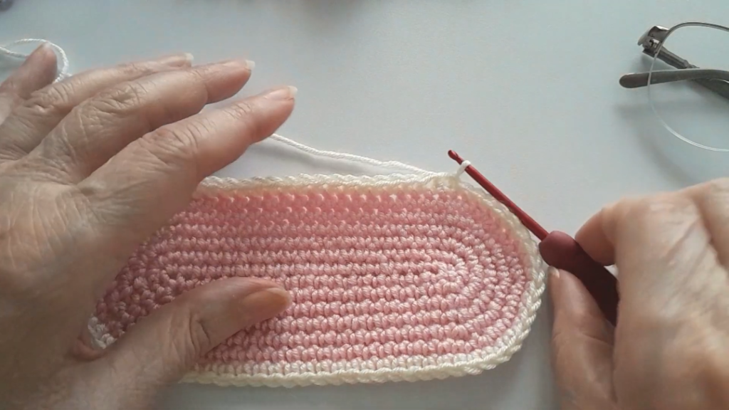Building the oval base