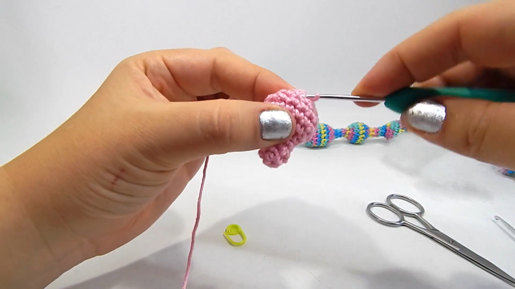 Creating the large spheres for the body and legs