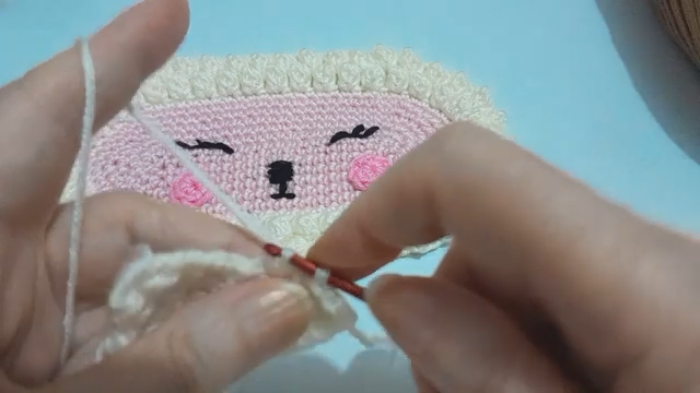 Adding the sheep face
