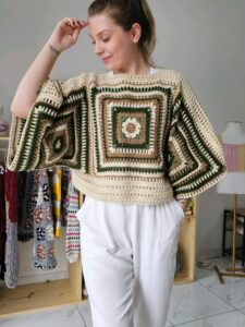 Boxy Cropped Crochet Vest Granny Square Pattern