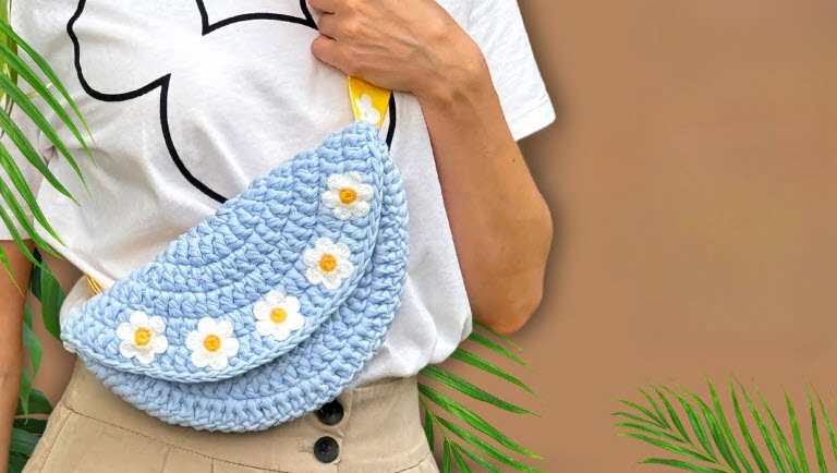 Free Crochet Fanny Pack Crossbody Bag With Flowers