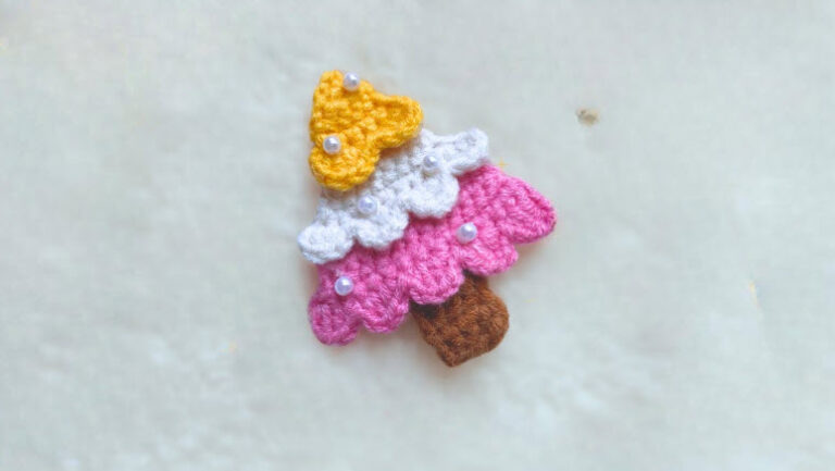 How to Free Crochet Christmas Tree for Holiday Decor
